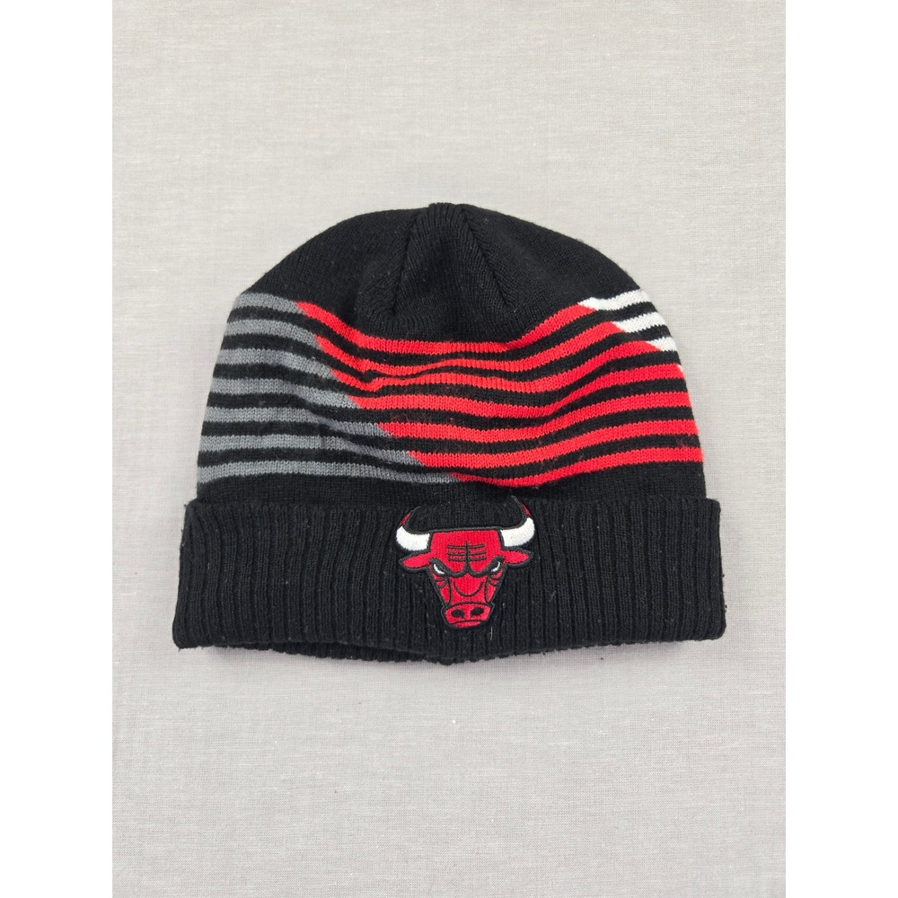 Ultra Game NBA Chicago Bulls Beanie Hat Black Red Striped Cuffed OSFM 2910